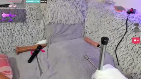 Lara online show from August 6, 11:37 pm