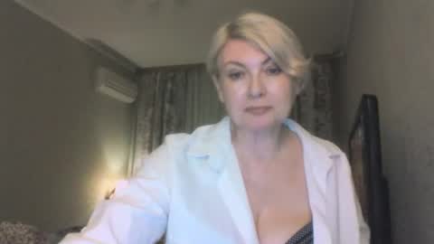 laramrs online show from May 16, 9:48 pm