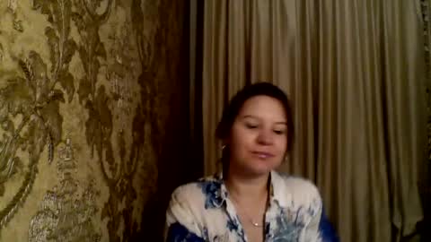 LaraSwity online show from July 24, 8:45 pm