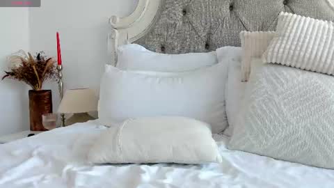 Larissa online show from August 11, 2:19 pm