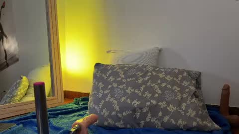 larissa_baker online show from August 5, 2:15 pm