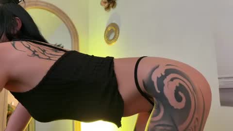 larissa_baker online show from August 16, 1:31 am