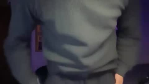 larry online show from August 7, 2:28 pm