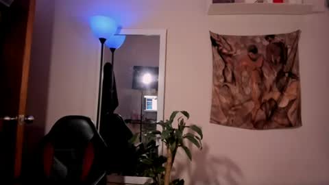 larry_stewart online show from July 27, 4:07 am