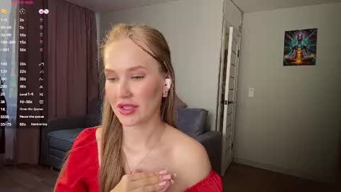 Kiki online show from August 12, 8:38 am