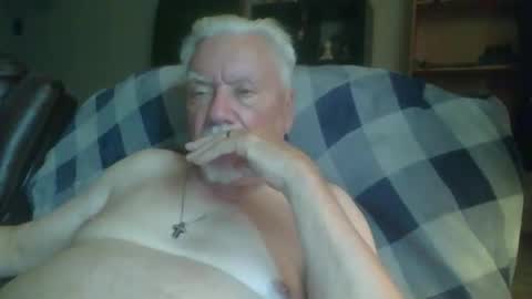 larryw01 online show from May 29, 3:03 pm