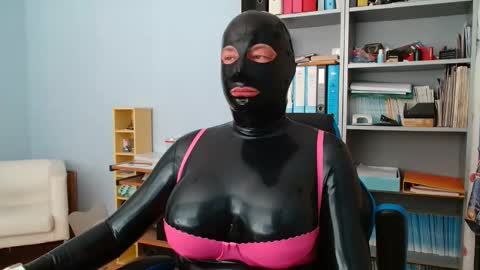 Latex Doll Iris online show from June 8, 2:23 pm