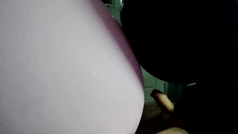 latexchris77 online show from July 23, 2:14 am