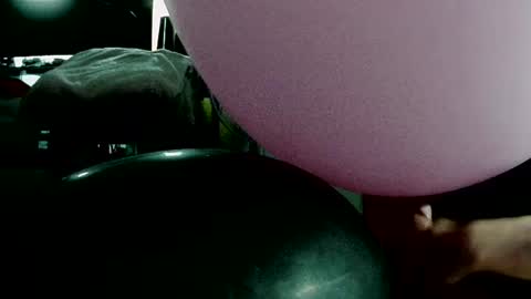 latexchris77 online show from July 26, 8:03 pm