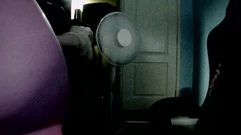 latexchris77 online show from July 28, 2:17 am