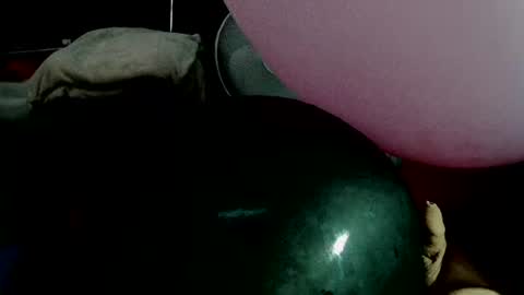 latexchris77 online show from July 29, 7:21 pm