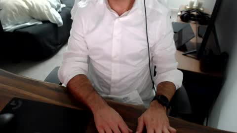 latexdave84 online show from July 14, 9:02 am