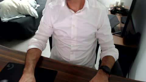 latexdave84 online show from July 14, 10:07 am