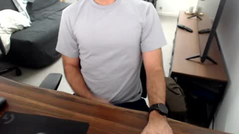 latexdave84 online show from August 5, 2:20 am