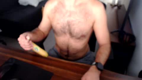 latexdave84 online show from August 14, 4:49 am