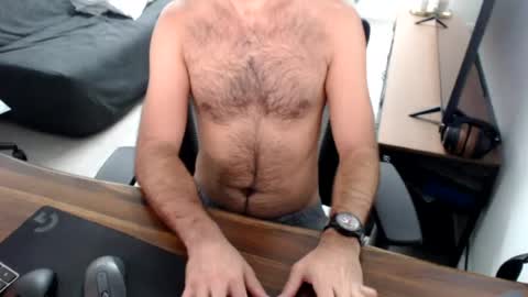 latexdave84 online show from August 14, 7:23 am