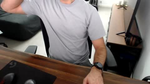 latexdave84 online show from August 14, 8:29 am
