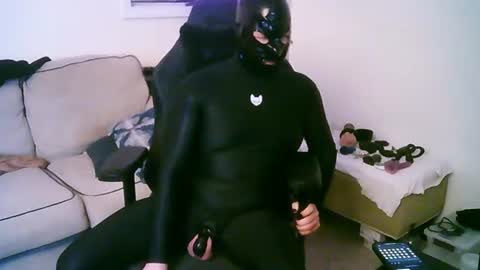 latexminheadroom online show from July 11, 6:19 am