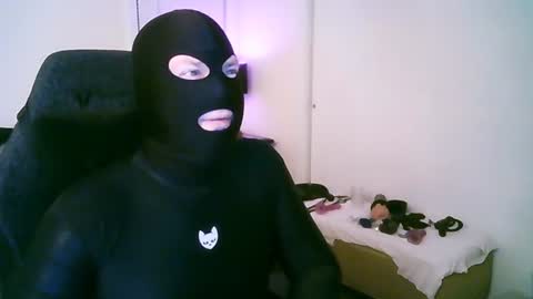 latexminheadroom online show from July 13, 2:29 am