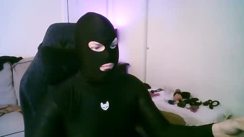 latexminheadroom online show from July 17, 3:50 am