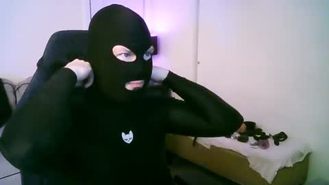 latexminheadroom online show from July 28, 5:35 am