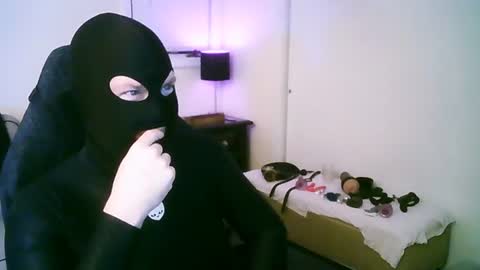 latexminheadroom online show from July 28, 6:41 am