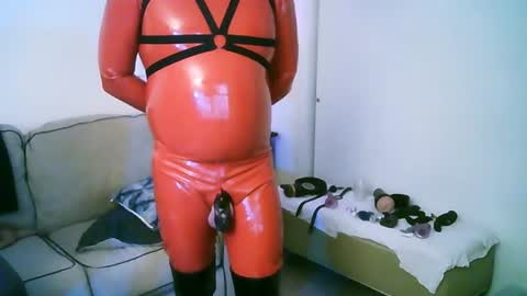 latexminheadroom online show from August 15, 2:48 am