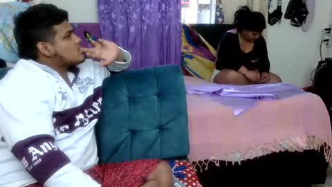 latin_curiousxxx online show from August 12, 10:45 pm