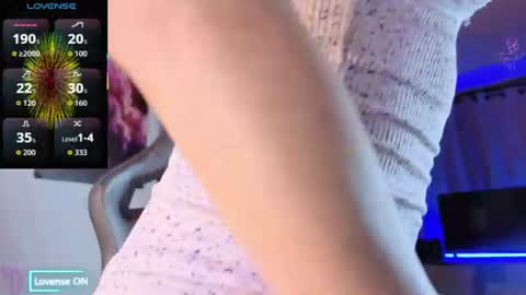 instagramlatin goddessx   im nikoll online show from August 4, 6:32 am