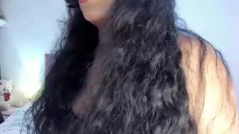 latinabombsheell online show from August 6, 6:45 am