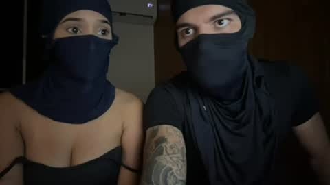 latinocouplemask online show from September 4, 12:58 am
