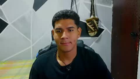 latinohotboy_ online show from June 15, 1:09 pm