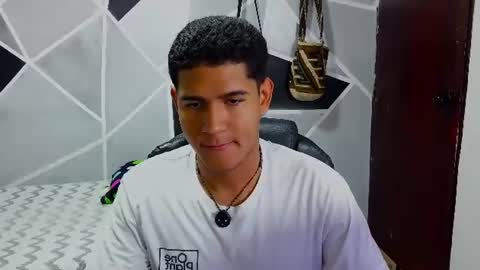 latinohotboy_ online show from June 20, 1:55 pm