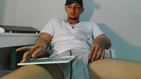 latinsex2501 online show from August 8, 12:11 am