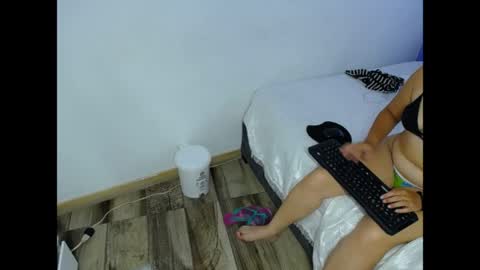 lau_zimmerman19 online show from May 2, 7:02 am