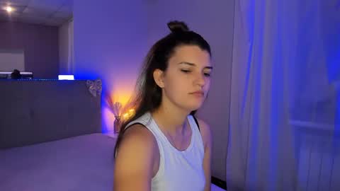 Laura online show from August 6, 5:06 am