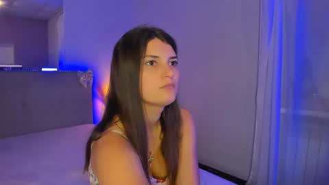 Laura online show from August 7, 10:37 am