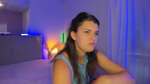 Laura online show from August 11, 9:44 am