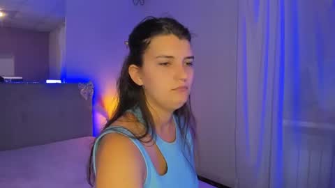 Laura online show from August 11, 11:12 am