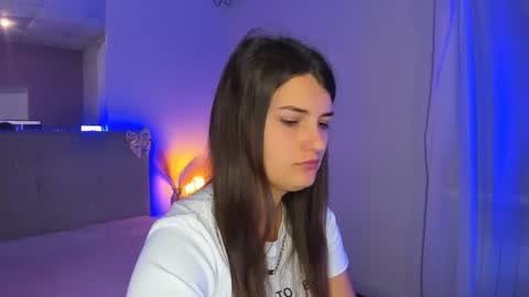 Laura online show from August 17, 5:01 am