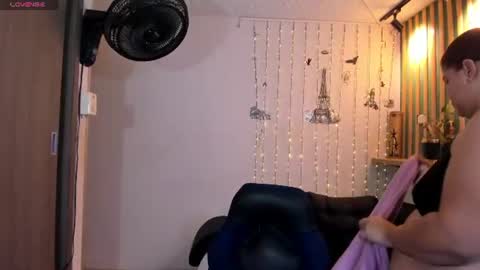 LAURA online show from August 15, 5:50 pm