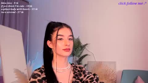 Laura online show from August 6, 3:49 am