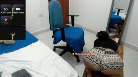 laura_foxx2379 online show from August 13, 8:56 pm