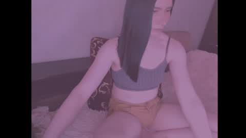 laura_night_byte online show from June 17, 6:45 am