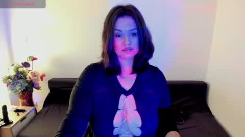 Laura online show from August 9, 12:33 am