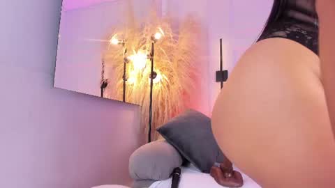 LauraCarther  online show from September 1, 5:47 pm