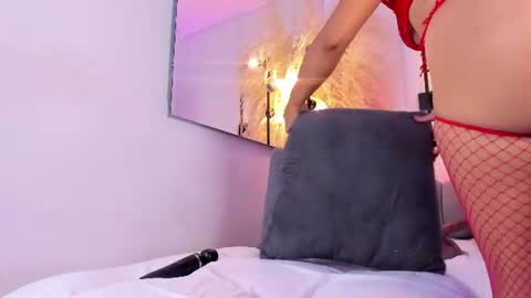 LauraCarther  online show from September 5, 8:14 pm