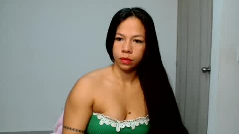lauracb          online show from August 6, 6:23 am