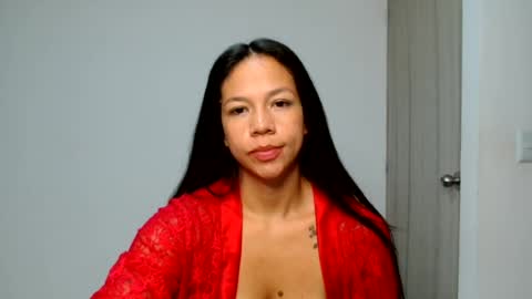 lauracb          online show from August 6, 10:25 am