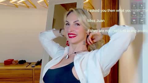 Laura online show from February 25, 2:53 am